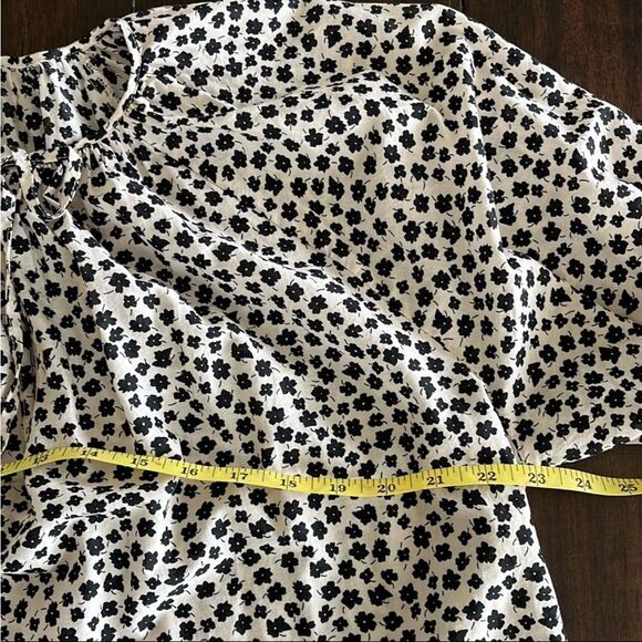 H&M Black and White Long Sleeve Sundress - Picture 4 of 10